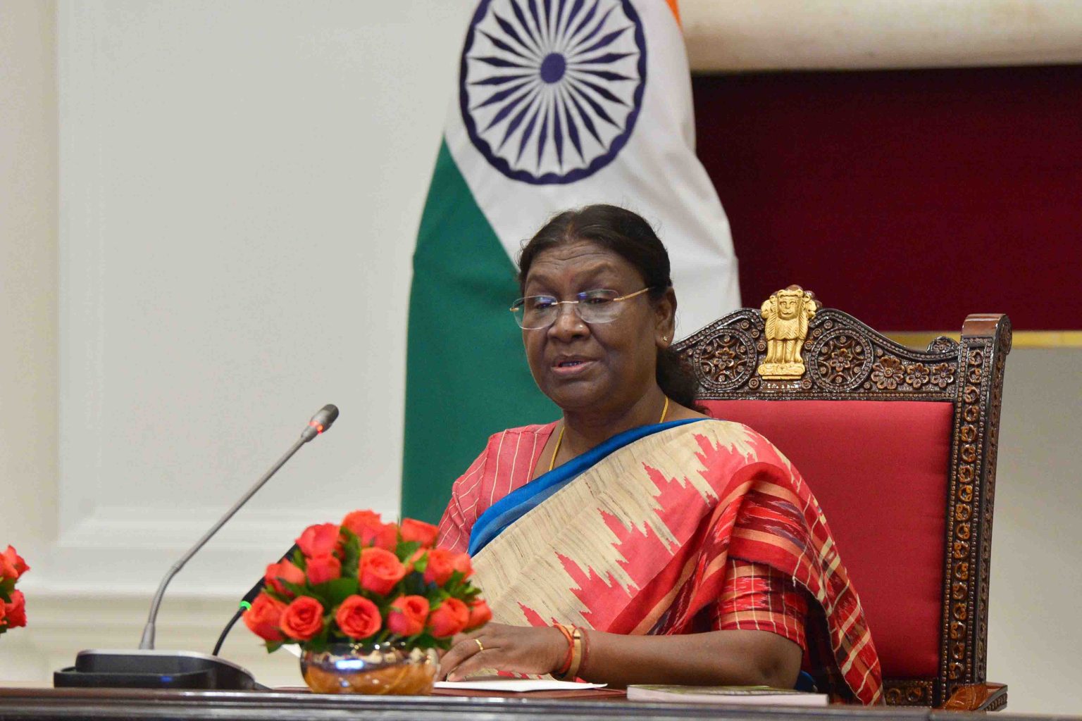 कोलकाता रेप केस पर राष्ट्रपति द्रौपदी मुर्मू की प्रतिक्रिया- इस घटना से परेशान और भयभीत हूं…