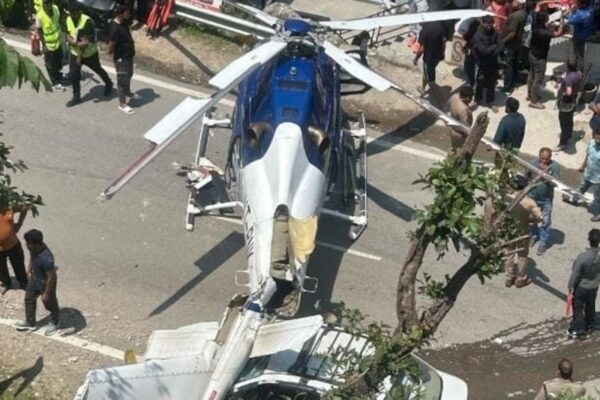 केदारनाथ जा रहे हेलिकॉप्टर की इमरजेंसी लैंडिंग, सभी यात्री सुरक्षित…