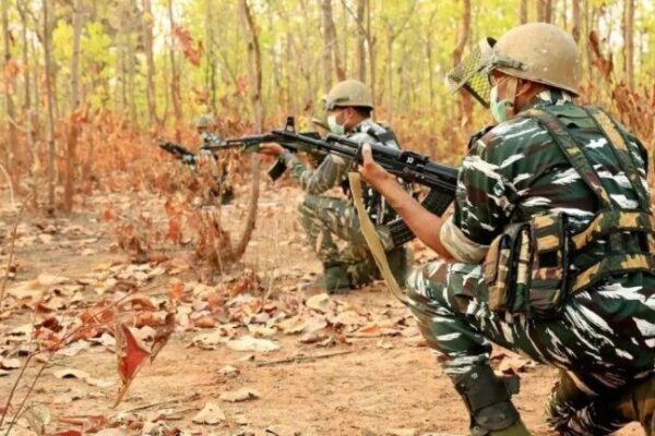 बीजापुर में सुरक्षाबलों को बड़ी कामयाबी, मुठभेड़ में तीन नक्सली ढेर…